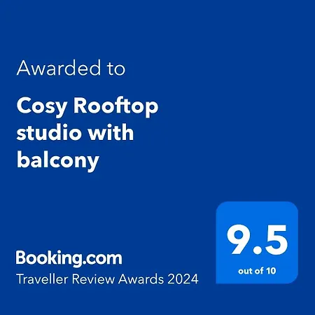 Cosy Rooftop With Balcony Apartment *